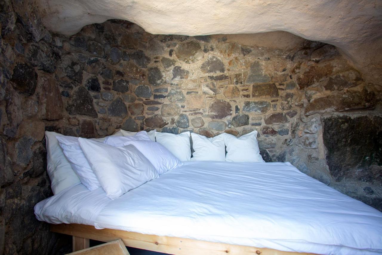 My Old Stone House In A 2 000 Sqm Private Garden With Fab Glamping Tent Mandraki  Exterior photo